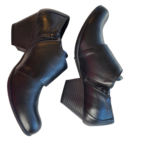 BOC‎ Born Concepts Ankle Booties Comet Womens 7M Leather Black Buckle Block Heel - Picture 7 of 16